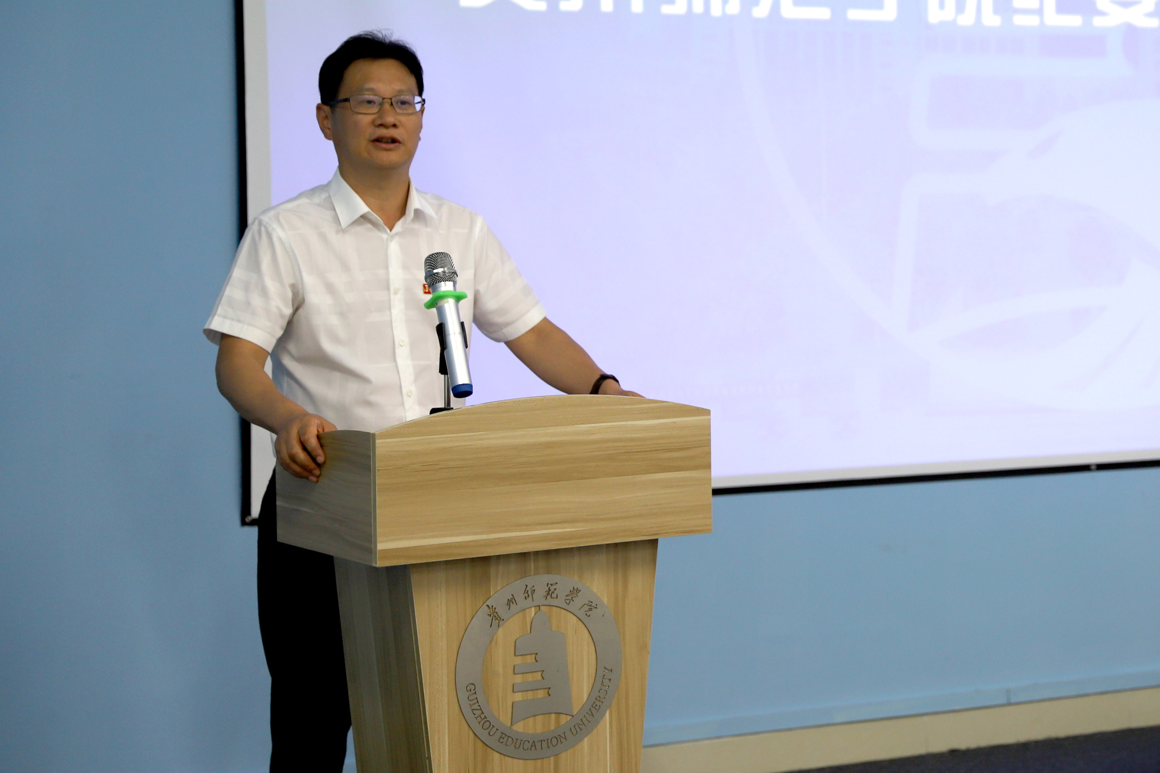 纪委书记邬卫东